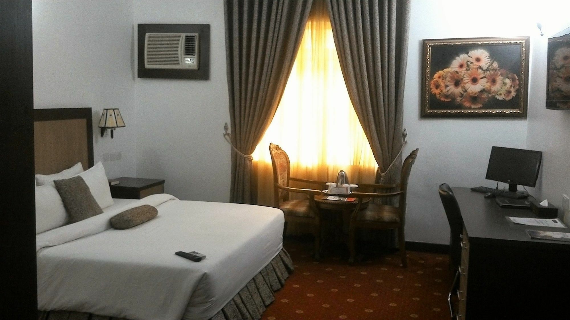 Immaculate Suites And Apartments Mobushipe Extérieur photo